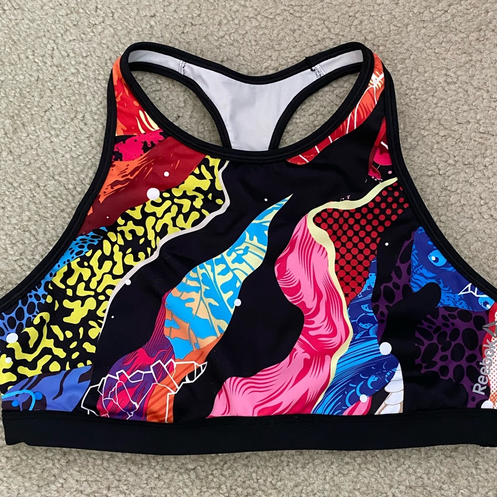 Reebok sports bra size L.